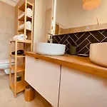 Terra Nostra - Townhouse - Swimming Pool 펜션