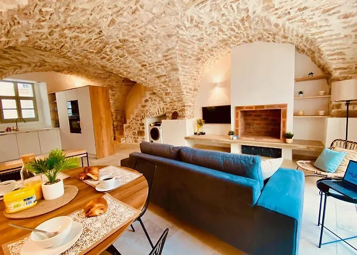 Terra Nostra - Townhouse - Swimming Pool Ferienhaus *